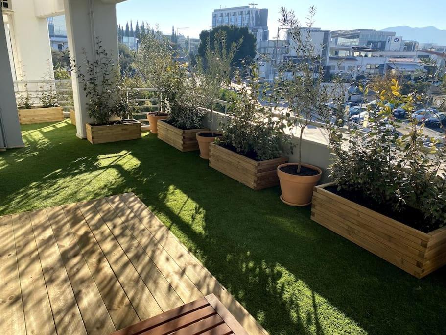 Spacious And Sunkissed 3Br & 2 Bathrooms Apartment أثينا المظهر الخارجي الصورة