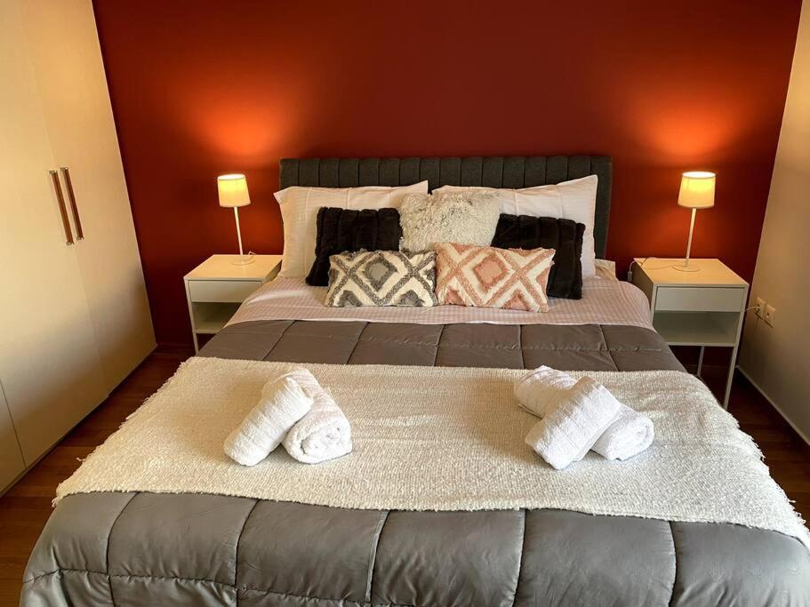 Spacious And Sunkissed 3Br & 2 Bathrooms Apartment أثينا المظهر الخارجي الصورة