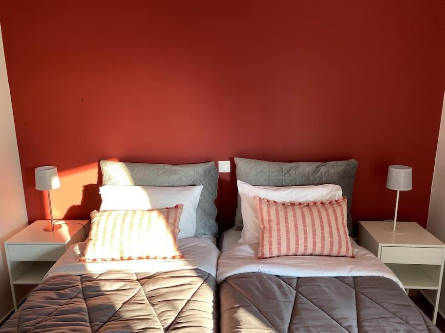 Spacious And Sunkissed 3Br & 2 Bathrooms Apartment أثينا المظهر الخارجي الصورة